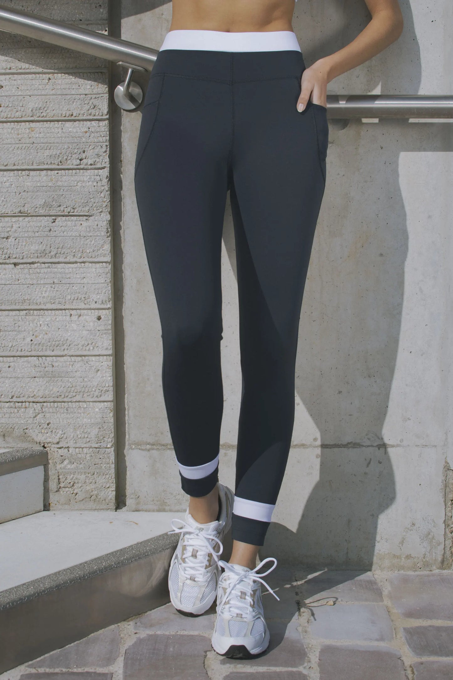 LEGGING GAINANT TAILLE HAUTE JOHN NAVY & BLANC LOUERIS